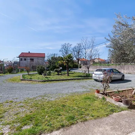 With A Parking Space Viskovo, Rijeka - 20677 Appartement *